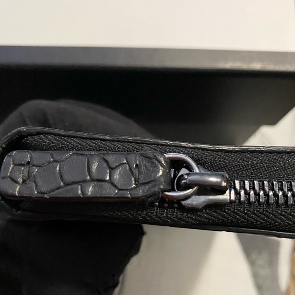 Jimmy choo croc zippy longwallet - Picture 8 of 11